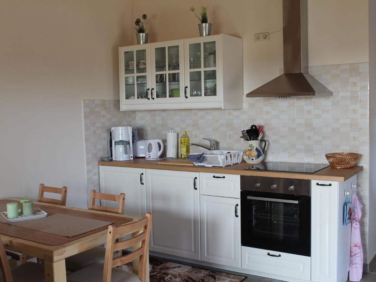 Comfy Farmhouse In Brusow With Garden Kröpelin المظهر الخارجي الصورة